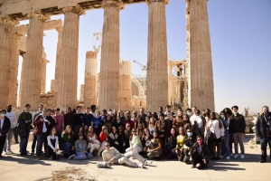 How to create an aura of community: The Athens – Delphi trip