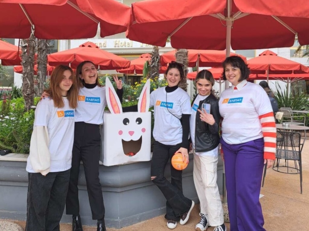 Psychology students volunteer at Easter Egg Hunt for ELEPAP